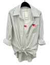 BAHE - Ensemble d'une chemise rouge à rayures avec les coeurs et un top blanc